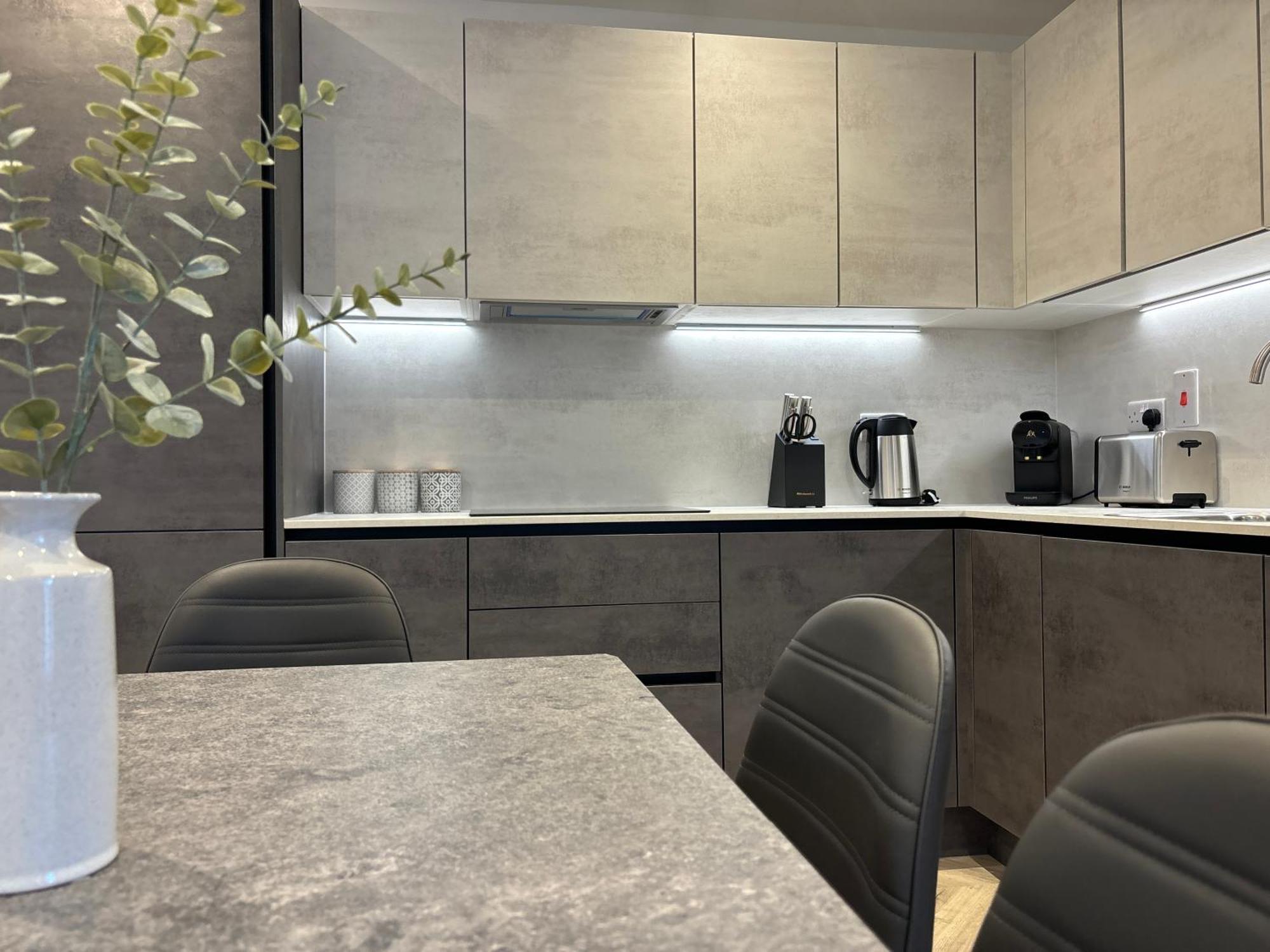 Manchester Apt, Free Parking, Business, Couples & Families Exteriér fotografie