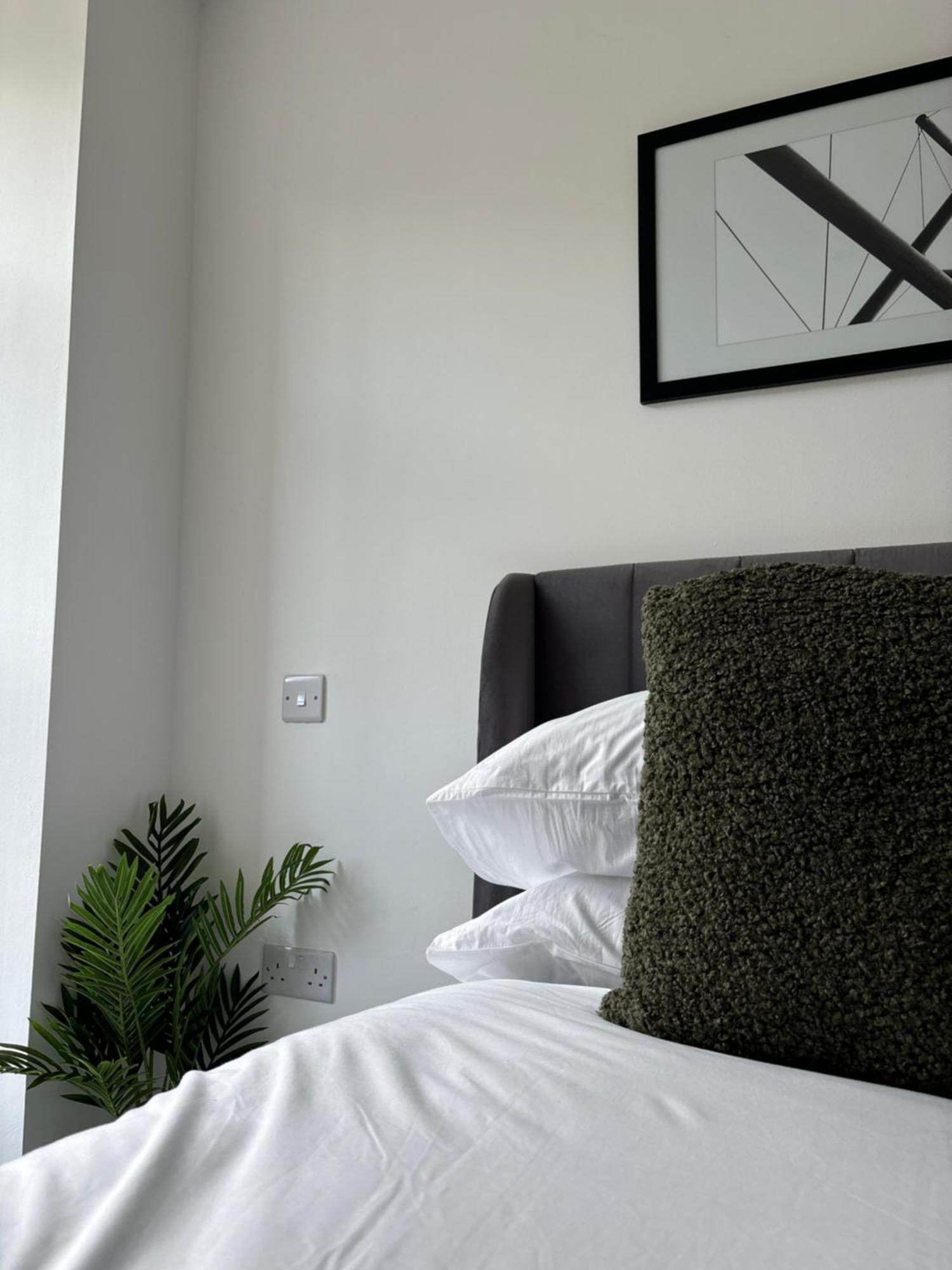 Manchester Apt, Free Parking, Business, Couples & Families Exteriér fotografie