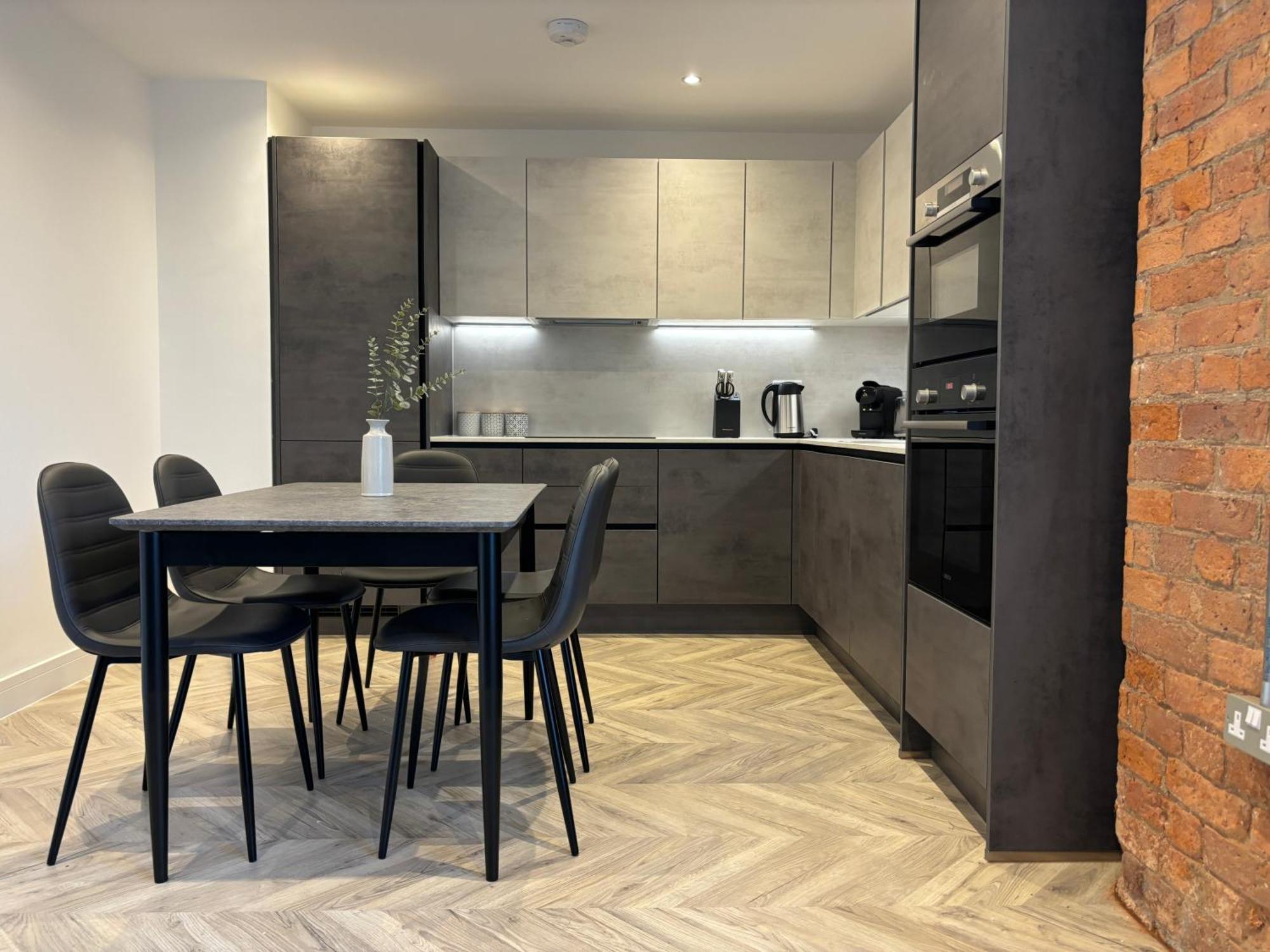 Manchester Apt, Free Parking, Business, Couples & Families Exteriér fotografie